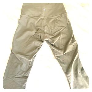 Lululemon Wunder Under crop leggings in olive